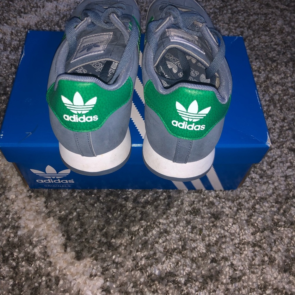 ADIDAS Tennis Shoes Kid’s Size 5 - Picture 5 of 5